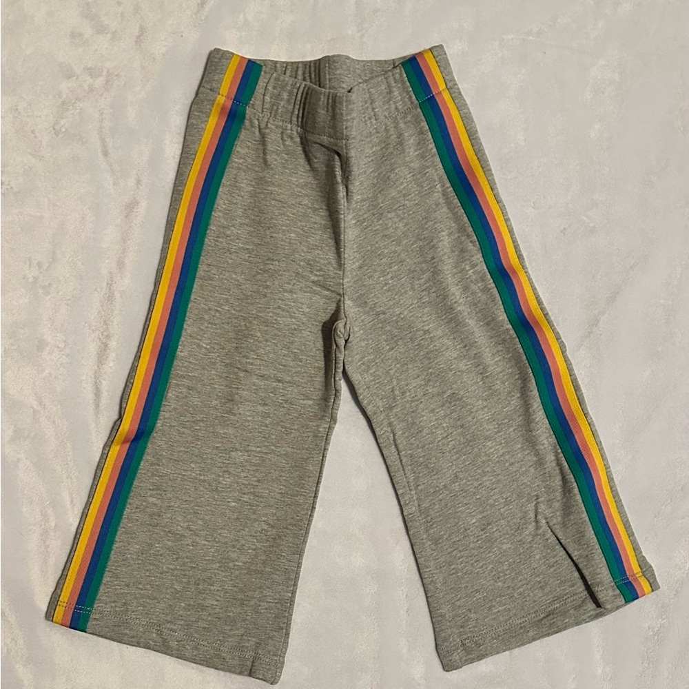 NWT TEA COLLECTION FLARE STRETCH PANTS IN GRAY WITH RAINBOW STRIPE SIZE 2
